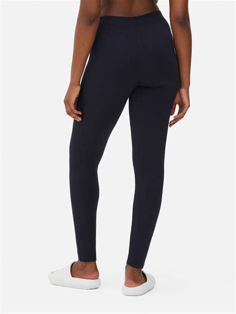 primark navy leggings.